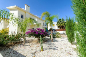 Three Bedrooms Villa 1258